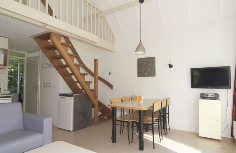 Bungalowparksimpelveldbungalowdelta4eetkamer